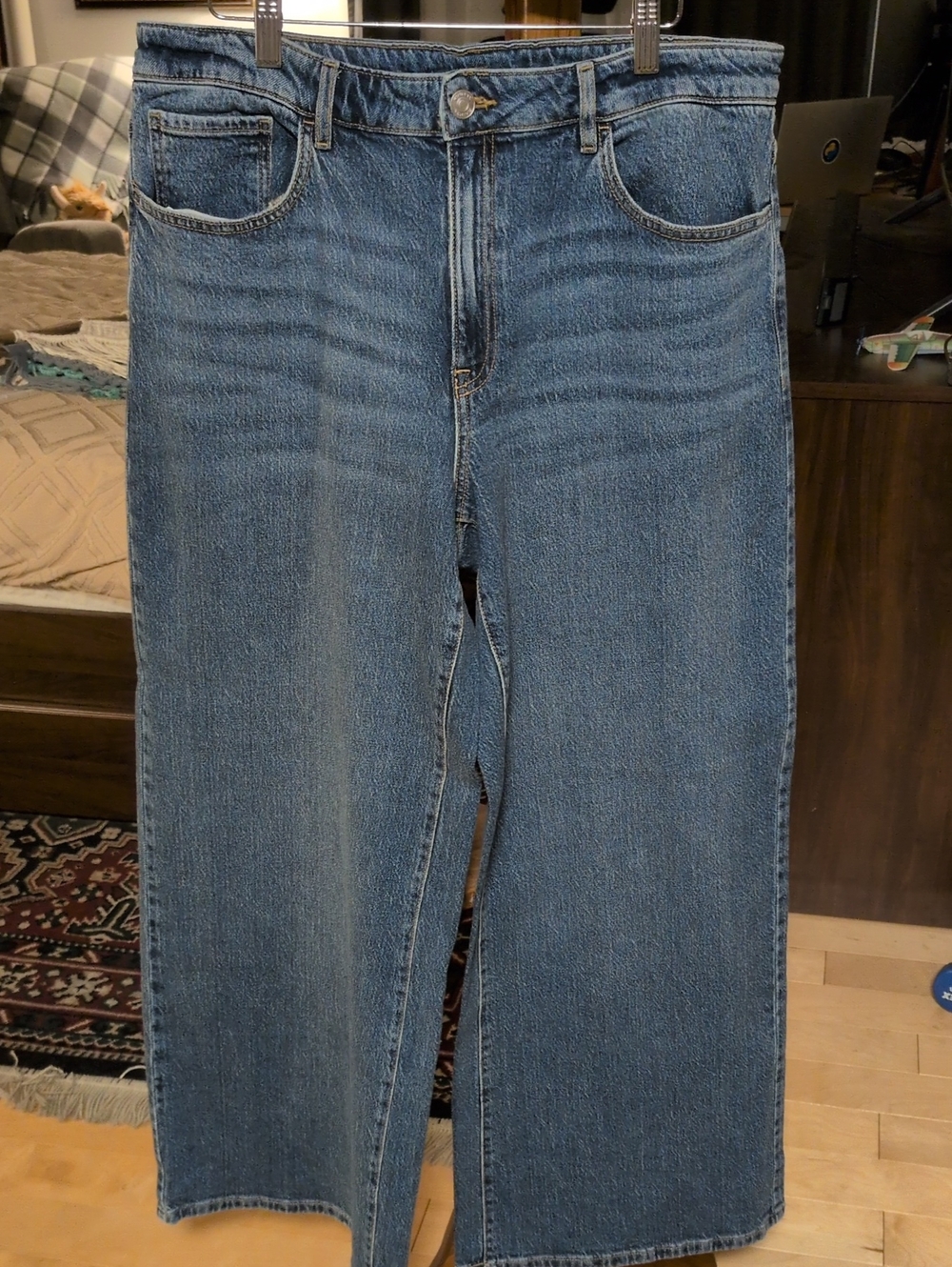 RW&CO wide leg jeans size 32. bnwot